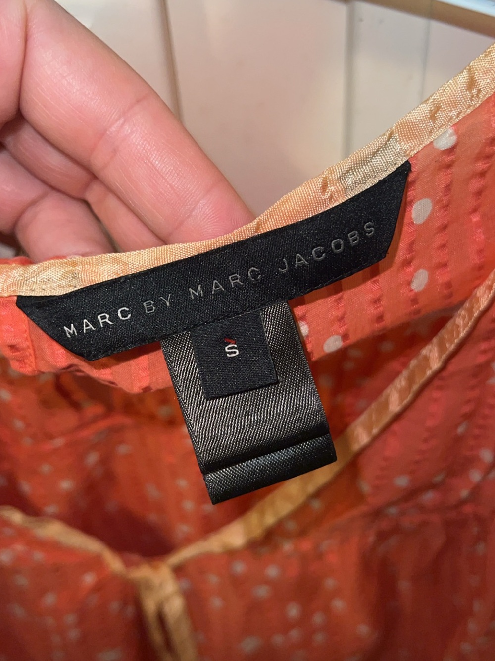 Marc by Marc Jacobs Coral Star Polka Dot Tie Neck Sleeveless Blouse Small - Picture 3 of 4